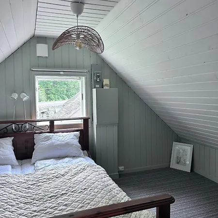 Close To The In Idyllic Surroundings *