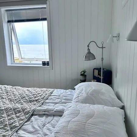 Close To The In Idyllic Surroundings Dom wakacyjny Kvam (Hordaland)
